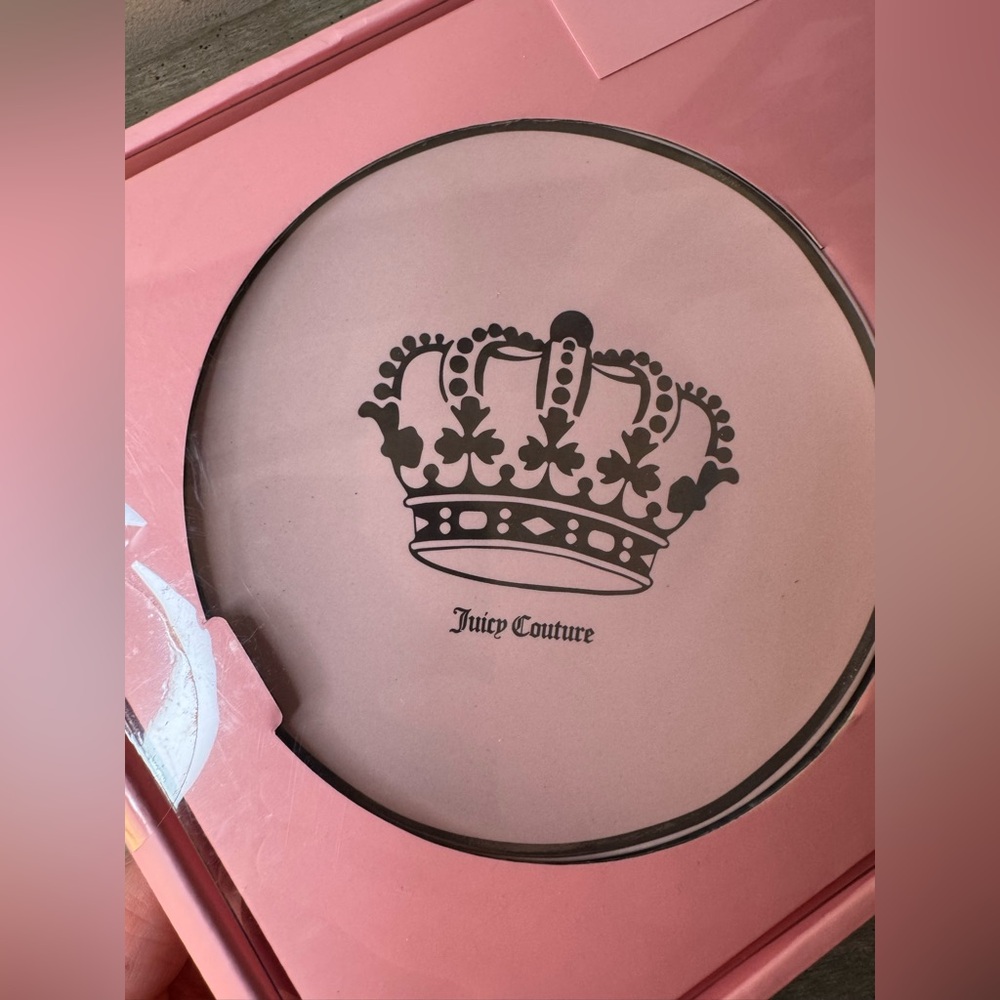 Juicy Couture Pink Ceramic Crown Trinket Trays (Set of 2) - Picture 3 of 5